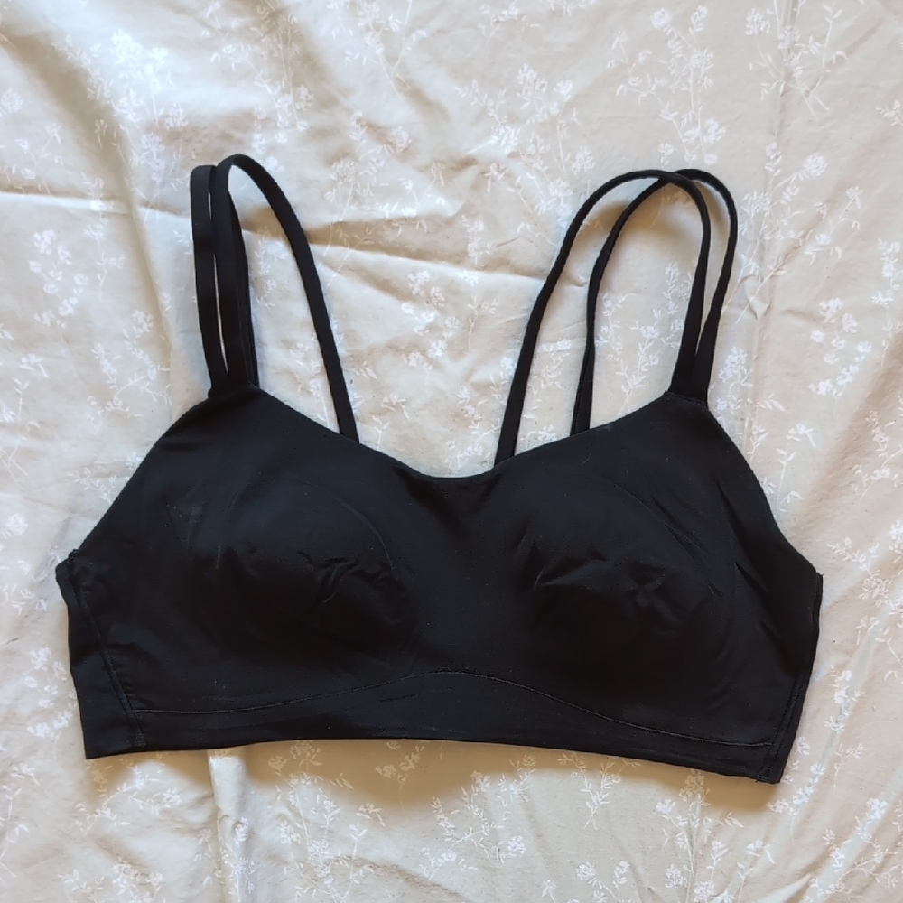 Black Lululemon Like A Cloud Sports Bra Size 10